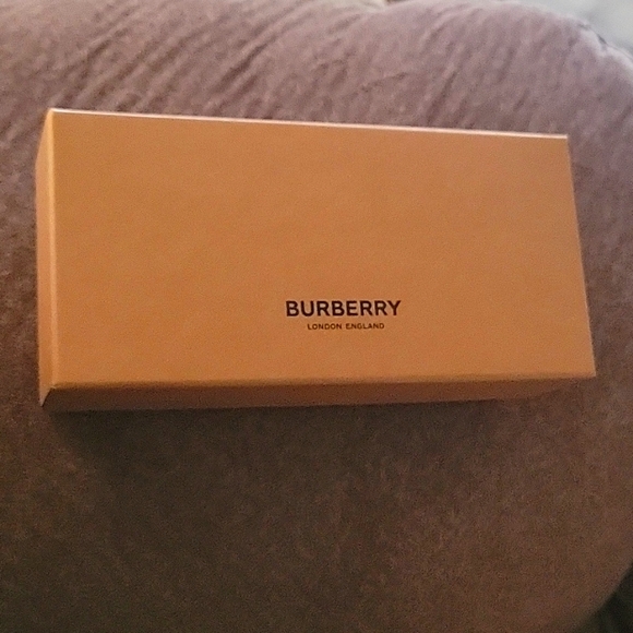 Burberry Other - NWT. Burberry Unisex Sunglasses.